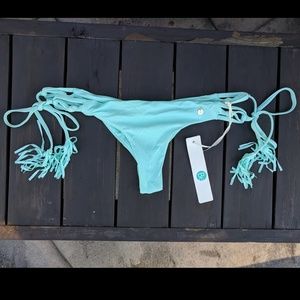 Bettinis Lulu String Bottom